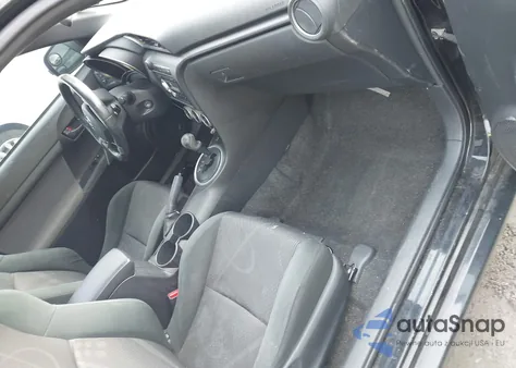 2011 Scion Tc z USA, uszkodzony, nr VIN JTKJF5C70B3001636